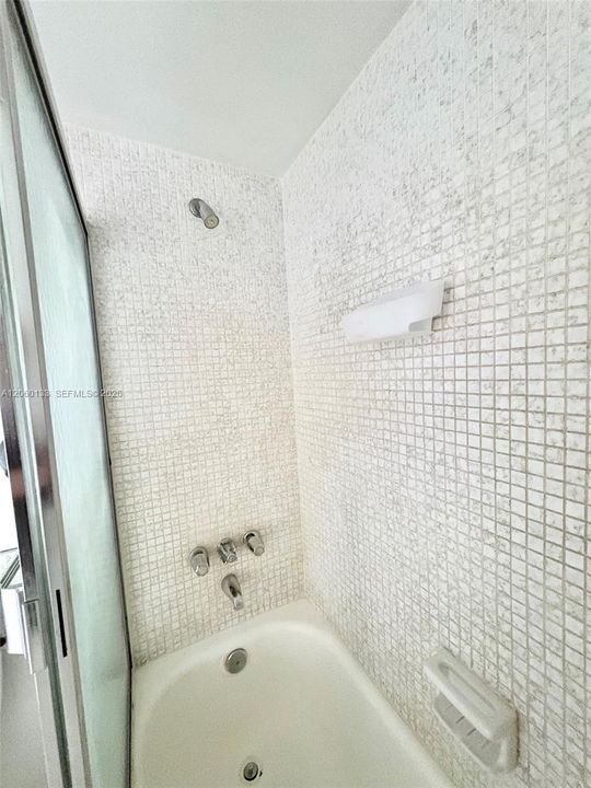 В аренду: $1,800 (2 спален, 2 ванн, 944 Квадратных фут)