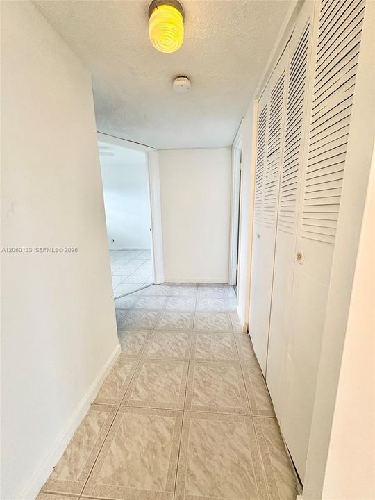 В аренду: $1,800 (2 спален, 2 ванн, 944 Квадратных фут)