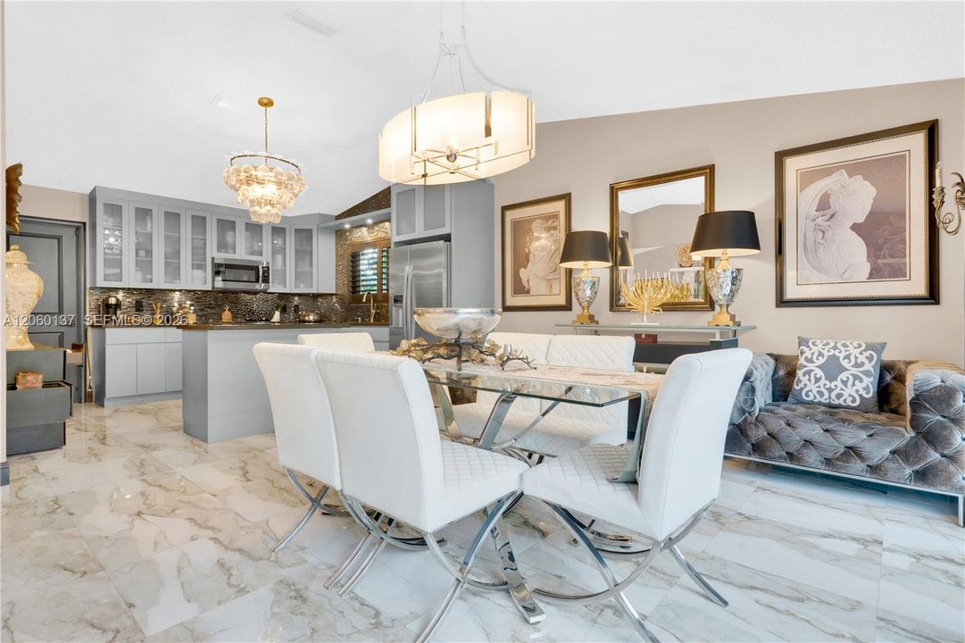 En Venta: $764,999 (2 camas, 2 baños, 1596 Pies cuadrados)