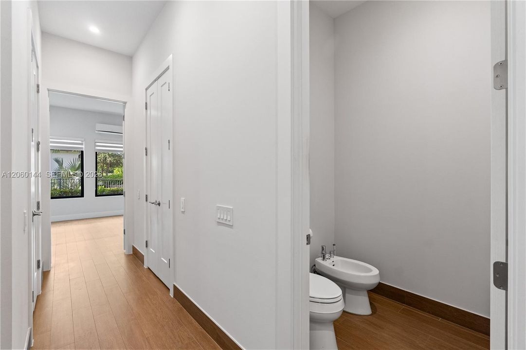 В аренду: $7,500 (3 спален, 3 ванн, 2554 Квадратных фут)