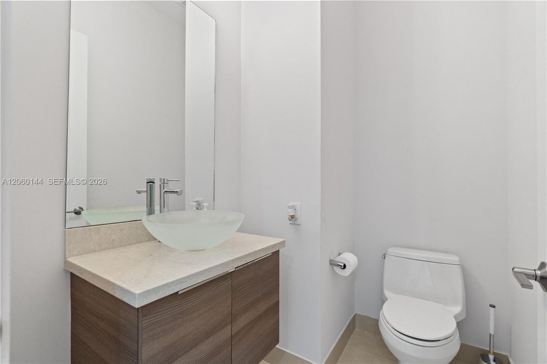 В аренду: $7,500 (3 спален, 3 ванн, 2554 Квадратных фут)