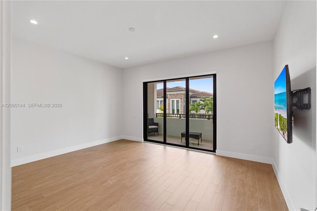 В аренду: $7,500 (3 спален, 3 ванн, 2554 Квадратных фут)