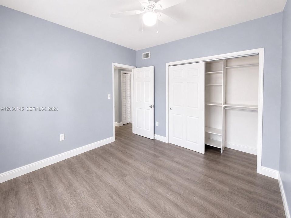 В аренду: $2,300 (2 спален, 1 ванн, 25899 Квадратных фут)