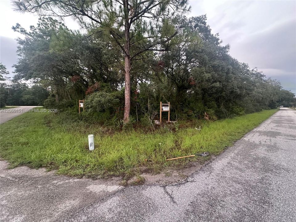 待售: $45,000 (0.52 acres)