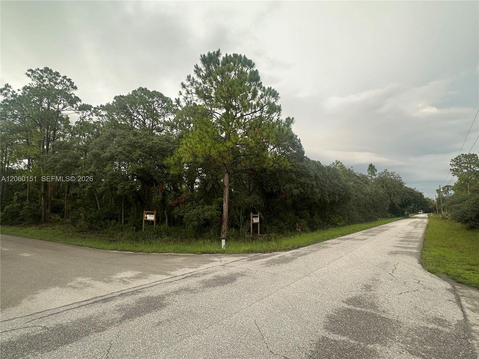 待售: $45,000 (0.52 acres)