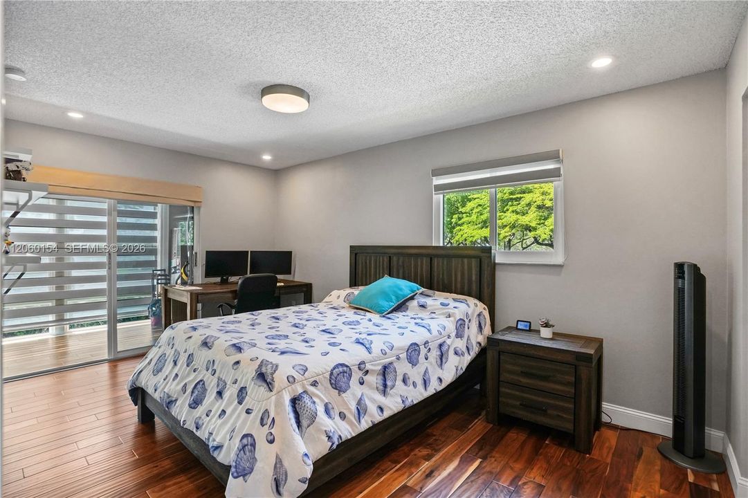 Master Bedrom
