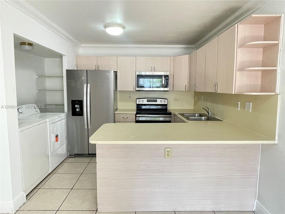 В аренду: $2,450 (3 спален, 2 ванн, 1120 Квадратных фут)