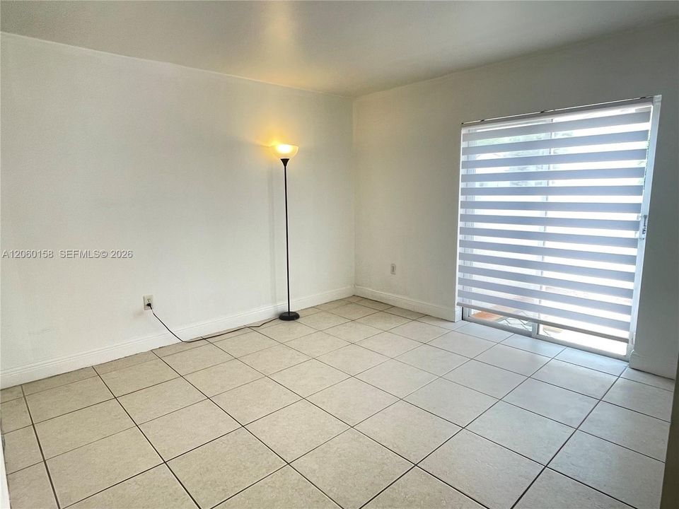 В аренду: $2,450 (3 спален, 2 ванн, 1120 Квадратных фут)