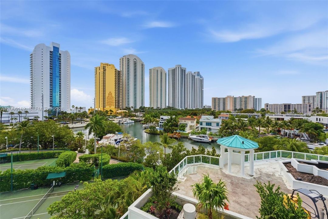 На продажу: $845,000 (2 спален, 2 ванн, 1760 Квадратных фут)