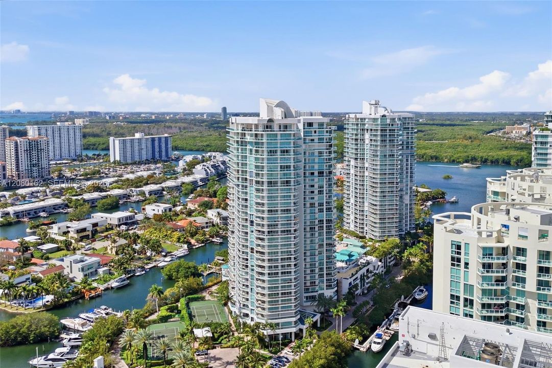 На продажу: $845,000 (2 спален, 2 ванн, 1760 Квадратных фут)