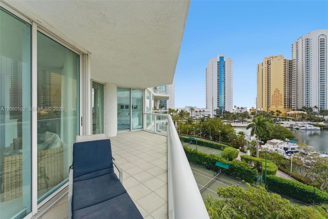 На продажу: $845,000 (2 спален, 2 ванн, 1760 Квадратных фут)