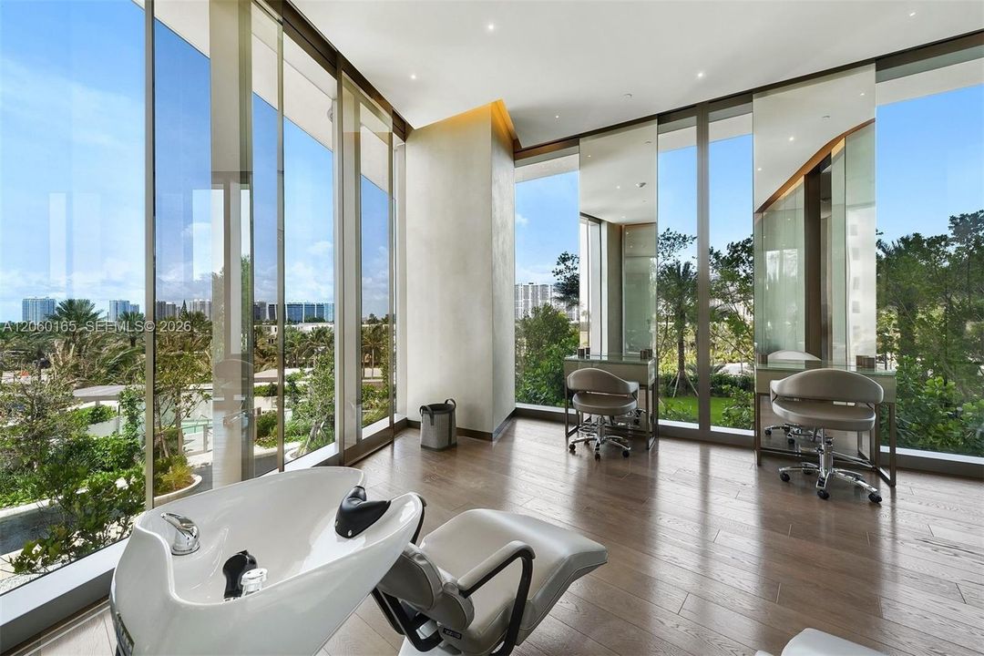 На продажу: $3,999,000 (3 спален, 3 ванн, 2271 Квадратных фут)