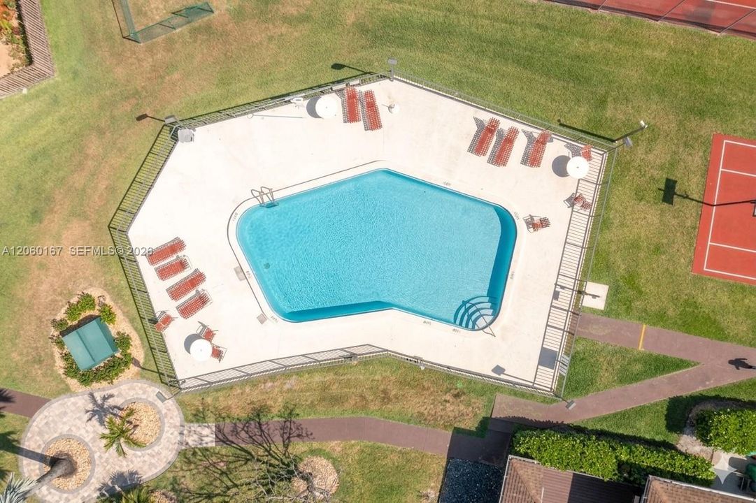 En Renta: $3,750 (3 camas, 2 baños, 1396 Pies cuadrados)