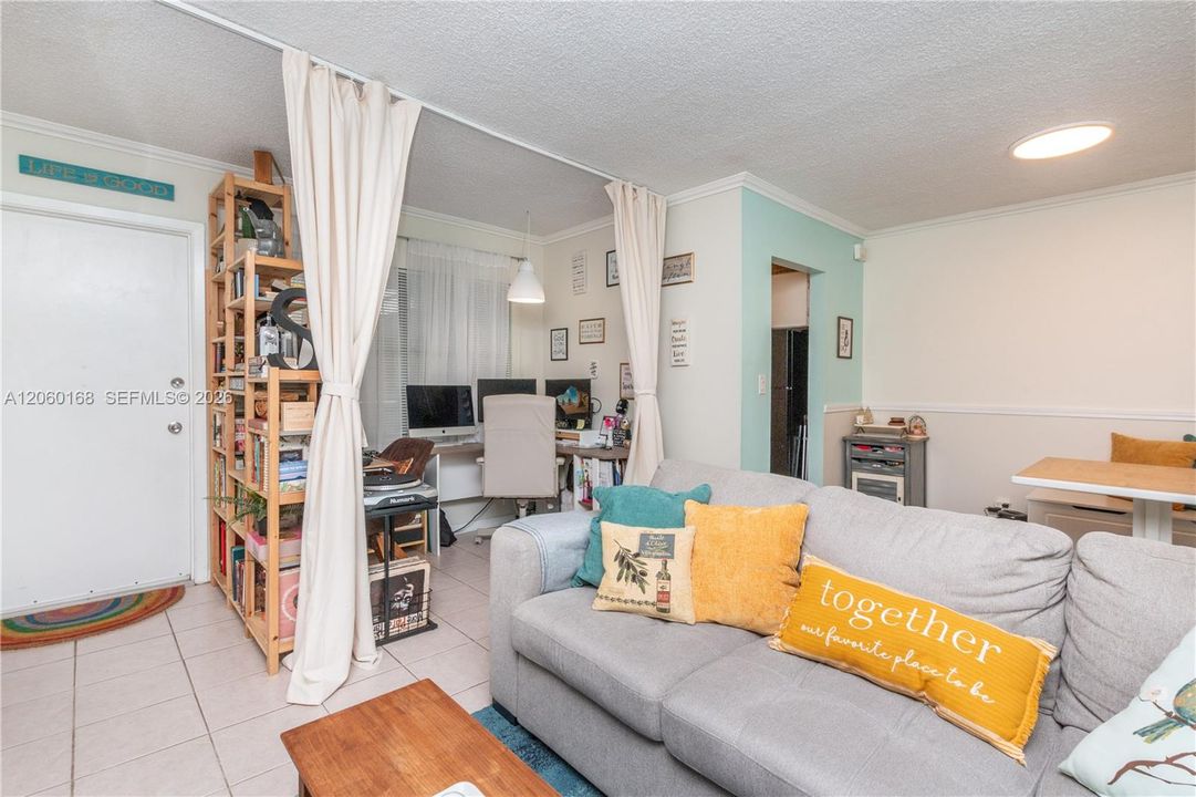 В аренду: $1,900 (1 спален, 1 ванн, 597 Квадратных фут)