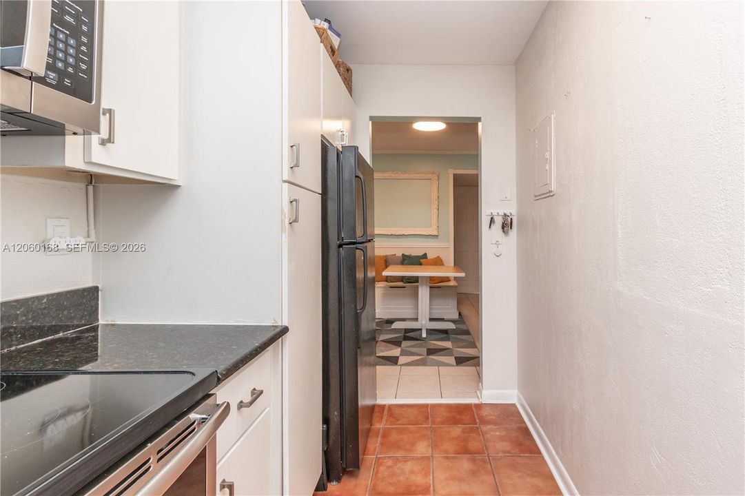 В аренду: $1,900 (1 спален, 1 ванн, 597 Квадратных фут)