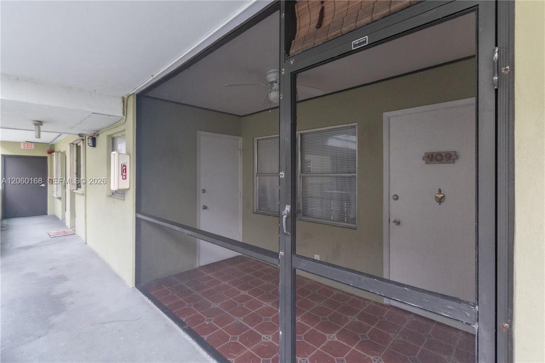 В аренду: $1,900 (1 спален, 1 ванн, 597 Квадратных фут)