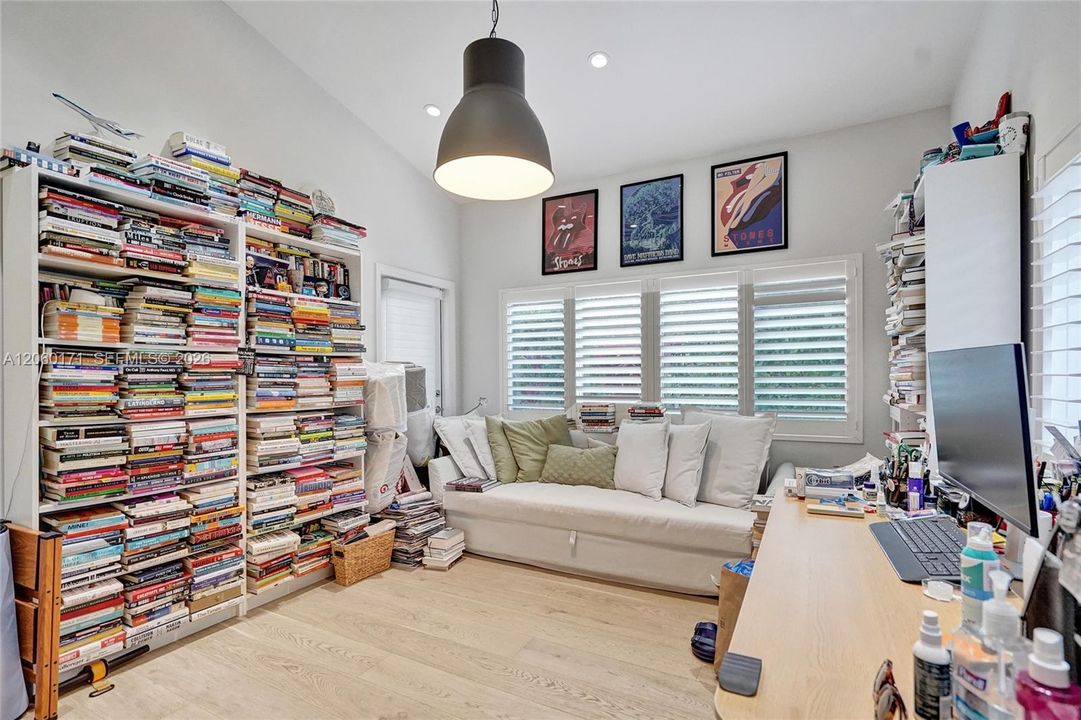 В аренду: $9,300 (4 спален, 3 ванн, 2193 Квадратных фут)