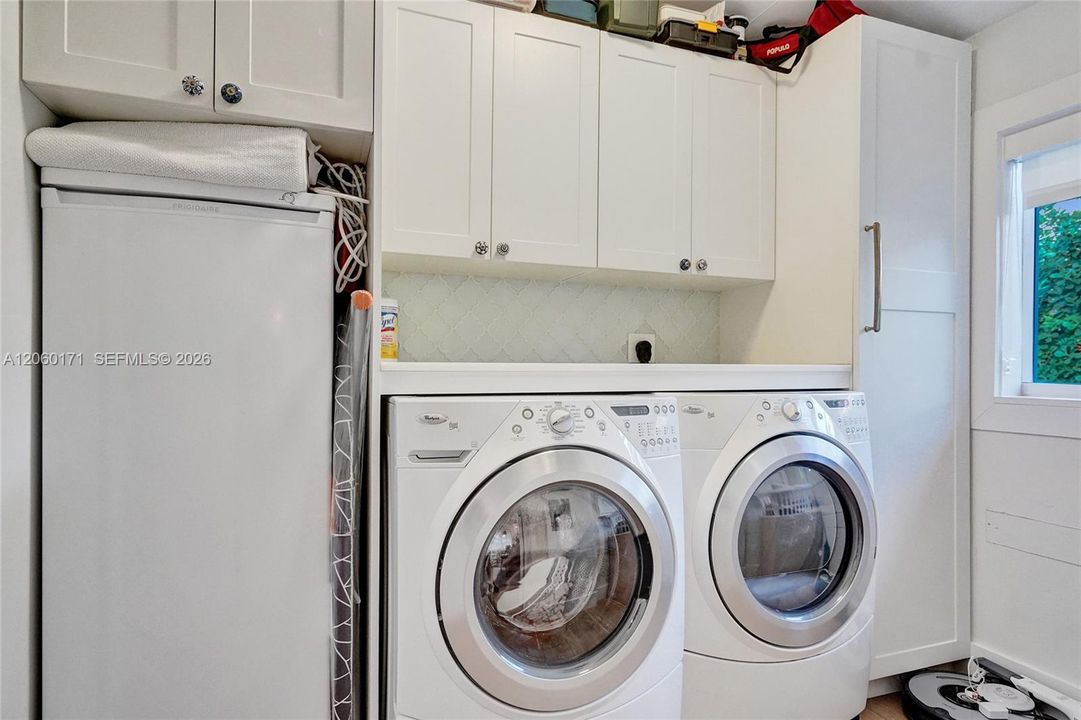 В аренду: $9,300 (4 спален, 3 ванн, 2193 Квадратных фут)