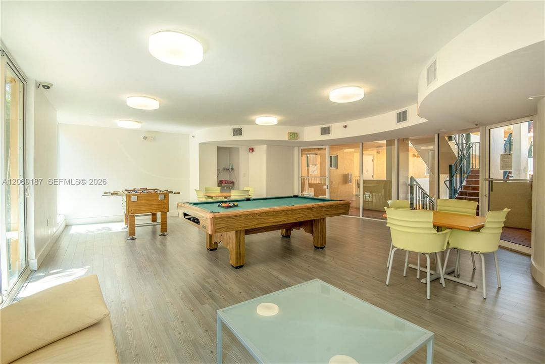 En Venta: $399,999 (1 camas, 1 baños, 830 Pies cuadrados)