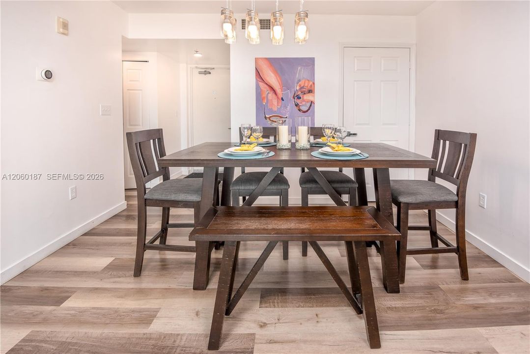 En Venta: $399,999 (1 camas, 1 baños, 830 Pies cuadrados)