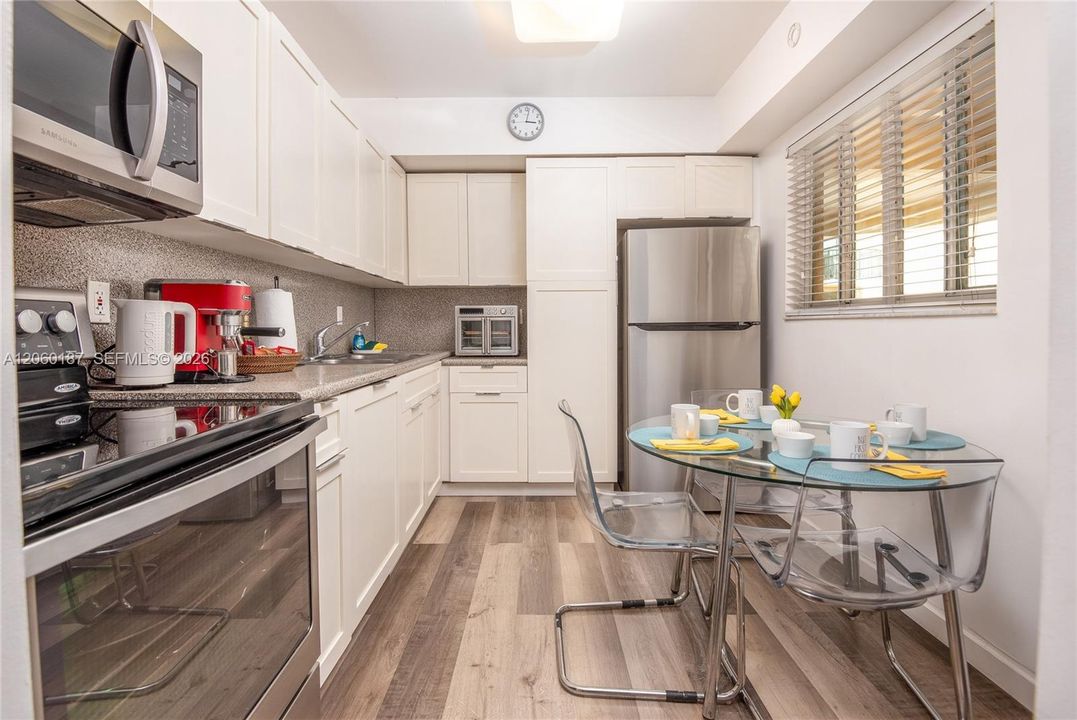 En Venta: $399,999 (1 camas, 1 baños, 830 Pies cuadrados)
