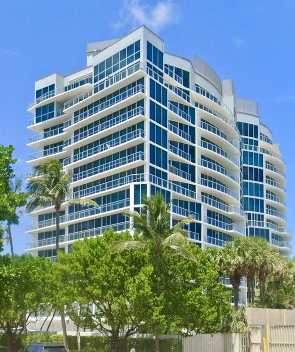 For Sale: $1,345,000 (2 beds, 2 baths, 1646 Square Feet)