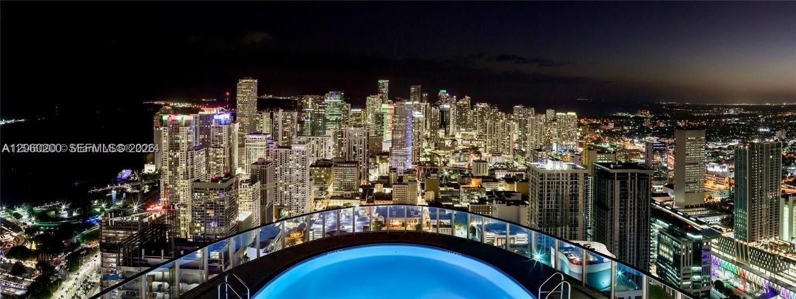 En Venta: $1,650,000 (3 camas, 4 baños, 2188 Pies cuadrados)