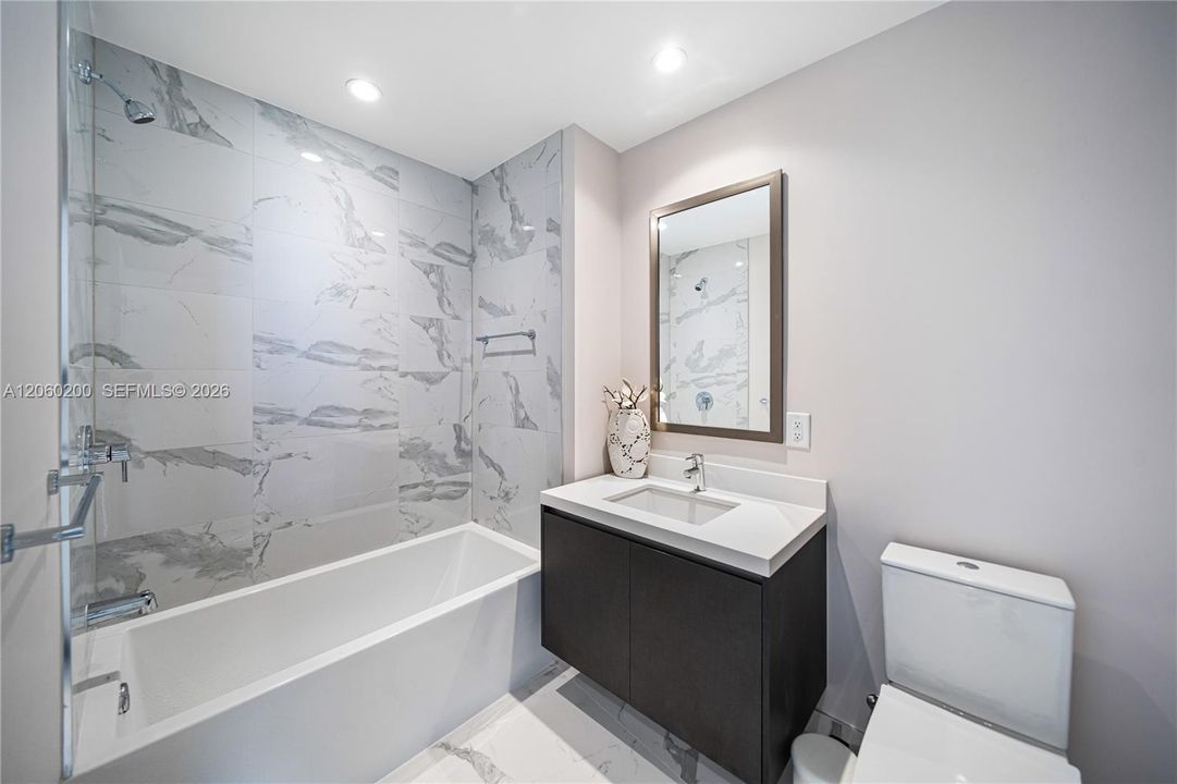 En Venta: $1,650,000 (3 camas, 4 baños, 2188 Pies cuadrados)