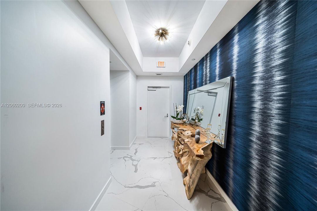 En Venta: $1,650,000 (3 camas, 4 baños, 2188 Pies cuadrados)