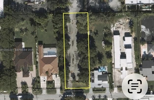 На продажу: $1,400,000 (0.68 acres)
