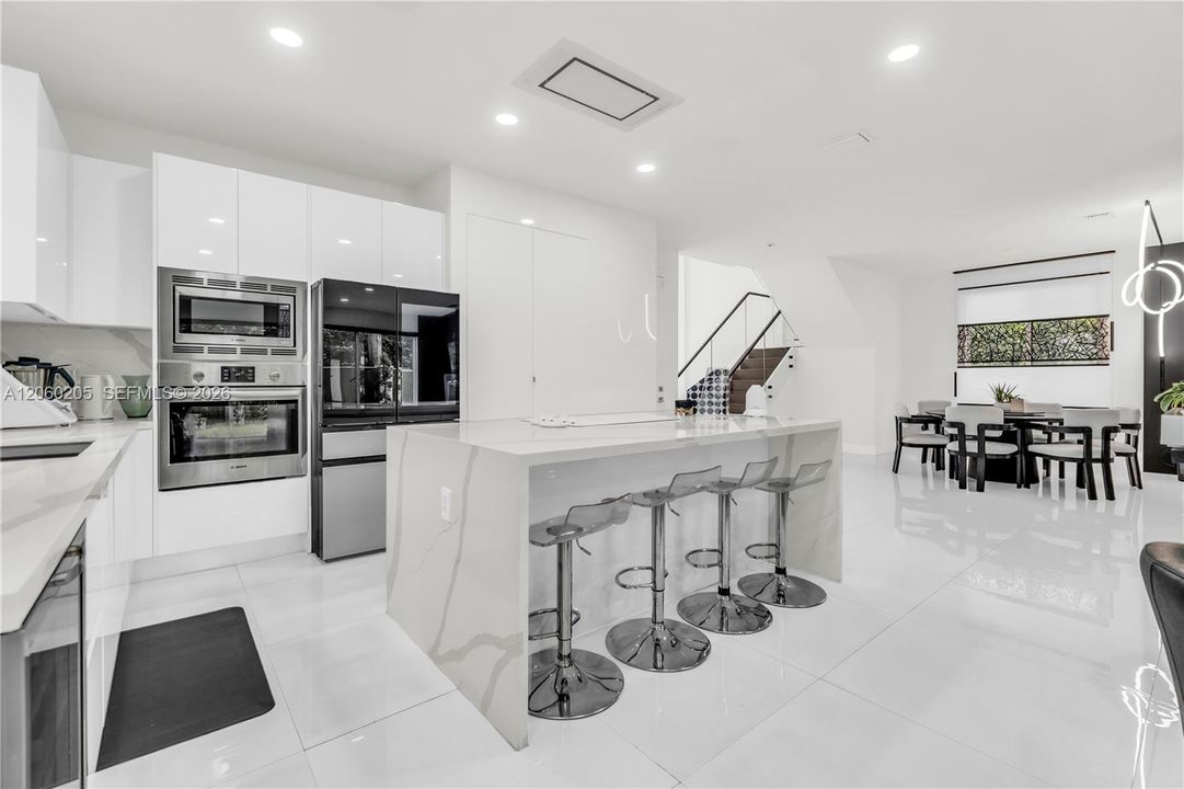 For Sale: $1,399,000 (5 beds, 5 baths, 3113 Square Feet)