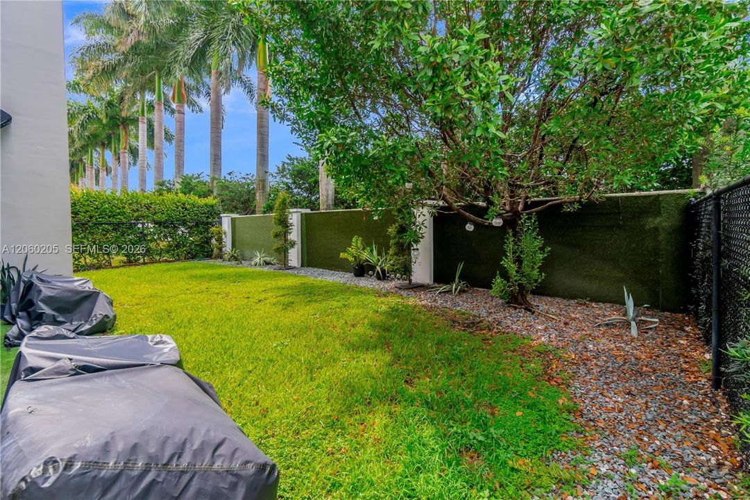 For Sale: $1,399,000 (5 beds, 5 baths, 3113 Square Feet)