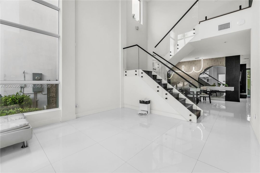 For Sale: $1,399,000 (5 beds, 5 baths, 3113 Square Feet)