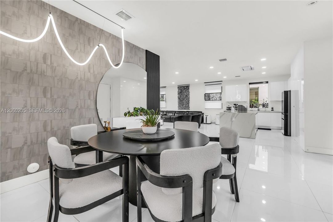 For Sale: $1,399,000 (5 beds, 5 baths, 3113 Square Feet)
