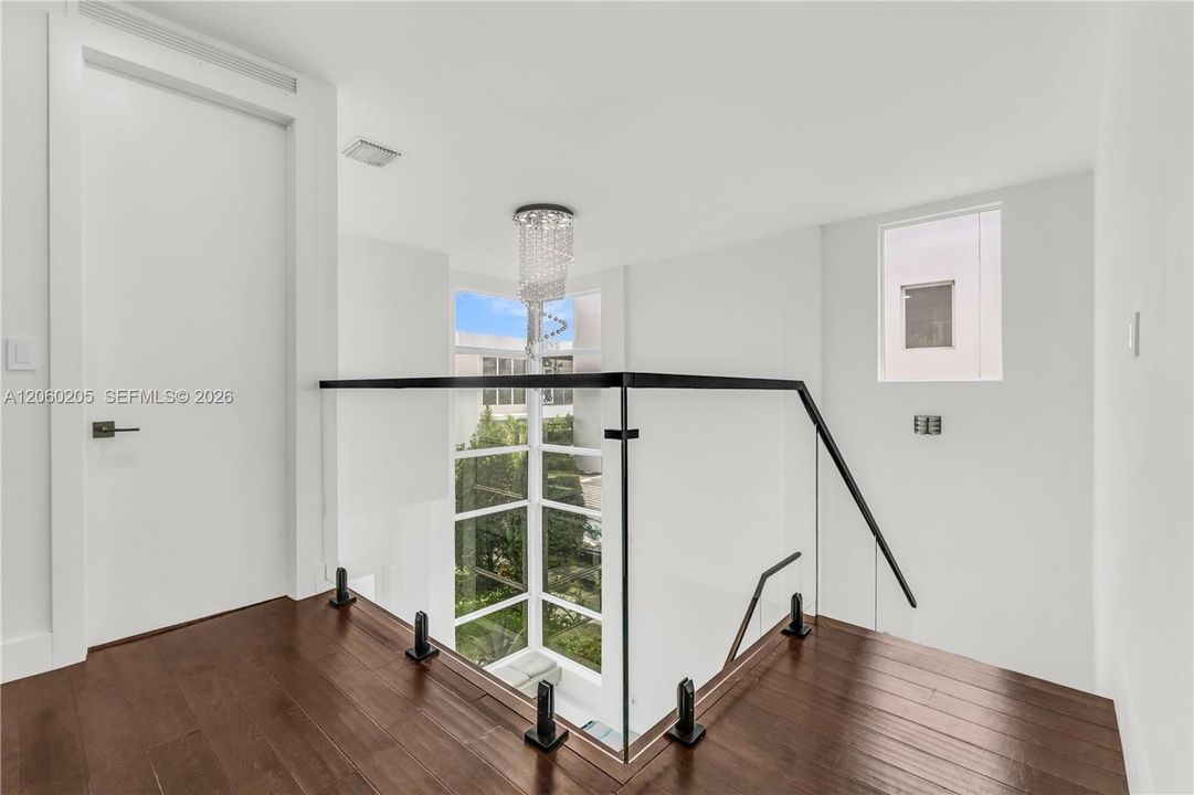 For Sale: $1,399,000 (5 beds, 5 baths, 3113 Square Feet)