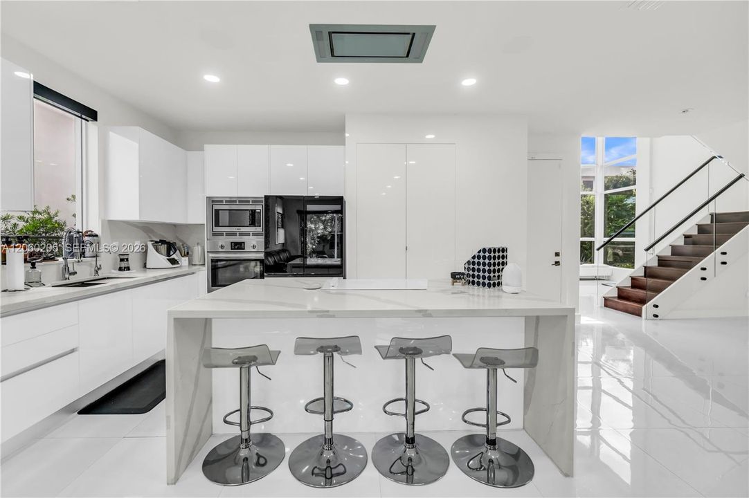 For Sale: $1,399,000 (5 beds, 5 baths, 3113 Square Feet)