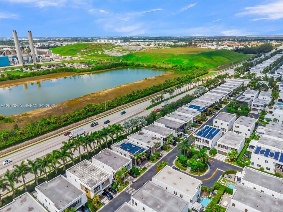 For Sale: $1,399,000 (5 beds, 5 baths, 3113 Square Feet)