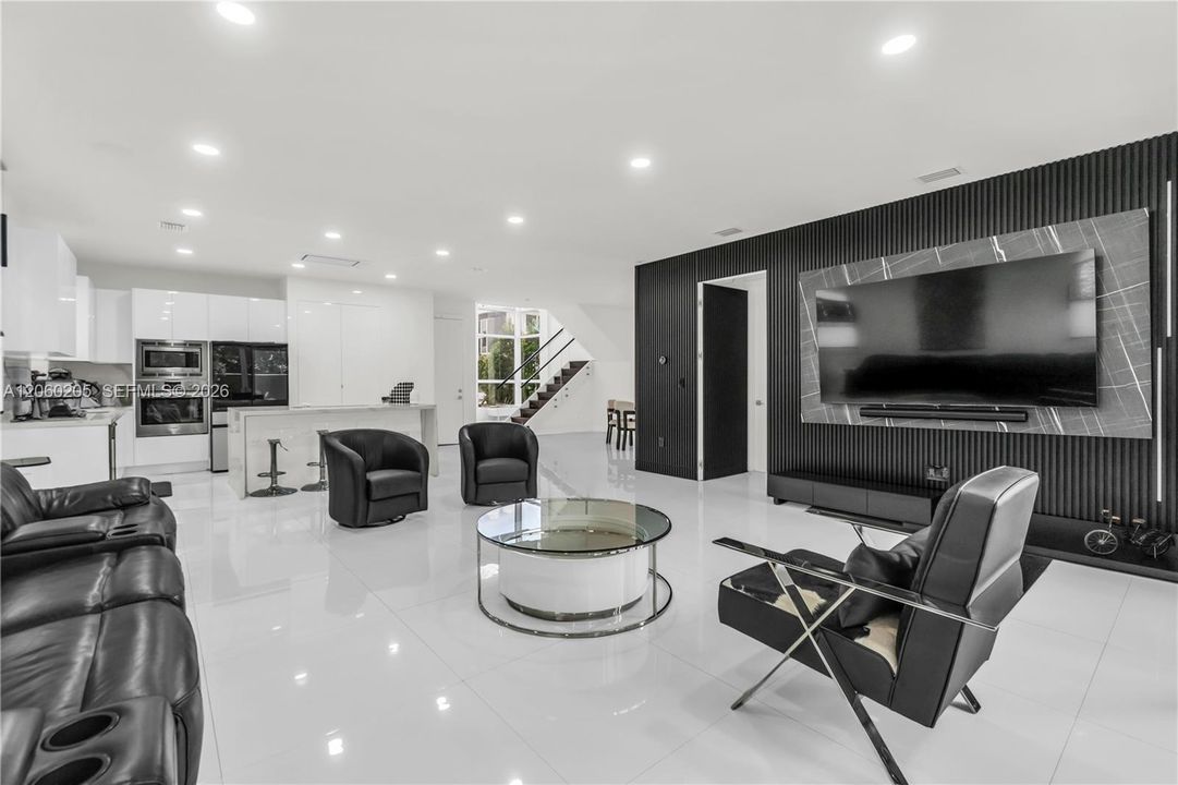 For Sale: $1,399,000 (5 beds, 5 baths, 3113 Square Feet)