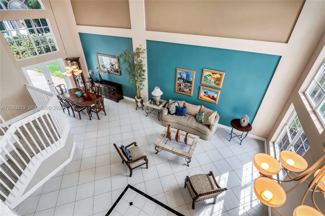 For Sale: $998,000 (5 beds, 3 baths, 3417 Square Feet)