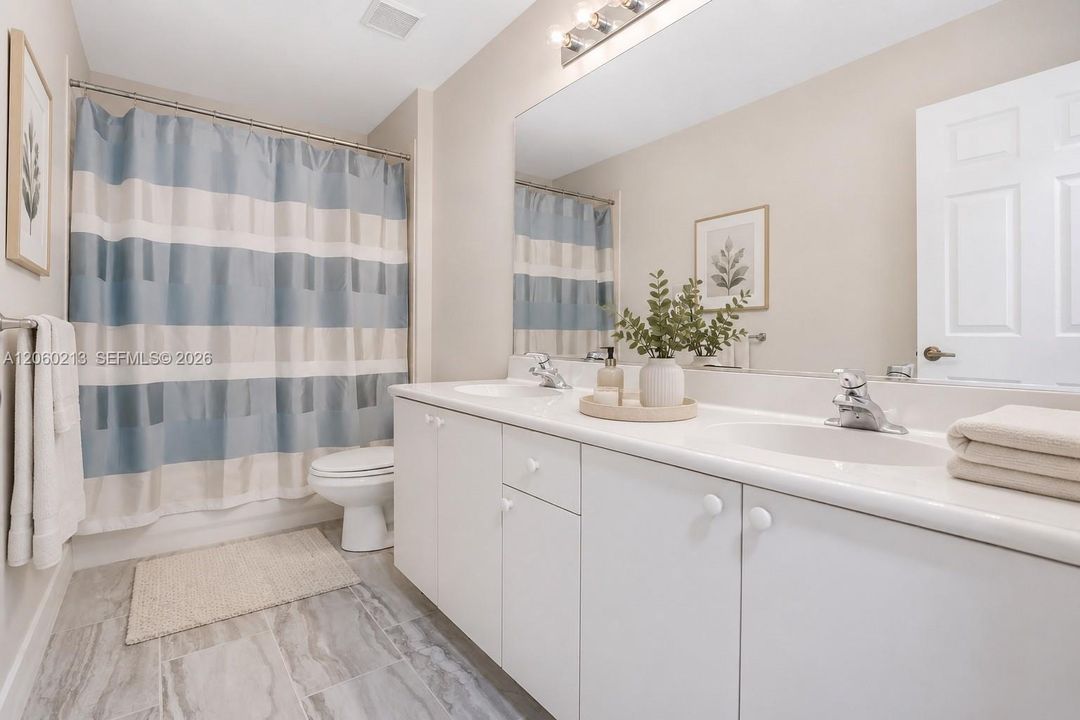 For Sale: $998,000 (5 beds, 3 baths, 3417 Square Feet)