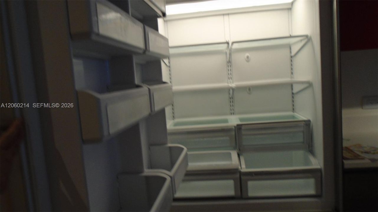 На продажу: $357,000 (0 спален, 1 ванн, 531 Квадратных фут)
