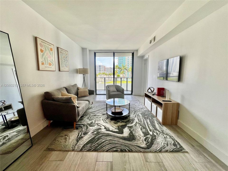 En Venta: $490,000 (1 camas, 1 baños, 673 Pies cuadrados)