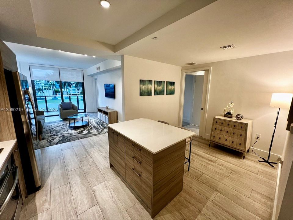 En Venta: $490,000 (1 camas, 1 baños, 673 Pies cuadrados)
