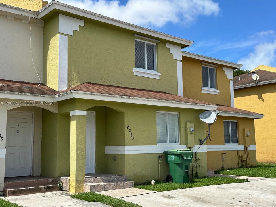 На продажу: $315,000 (3 спален, 2 ванн, 1253 Квадратных фут)