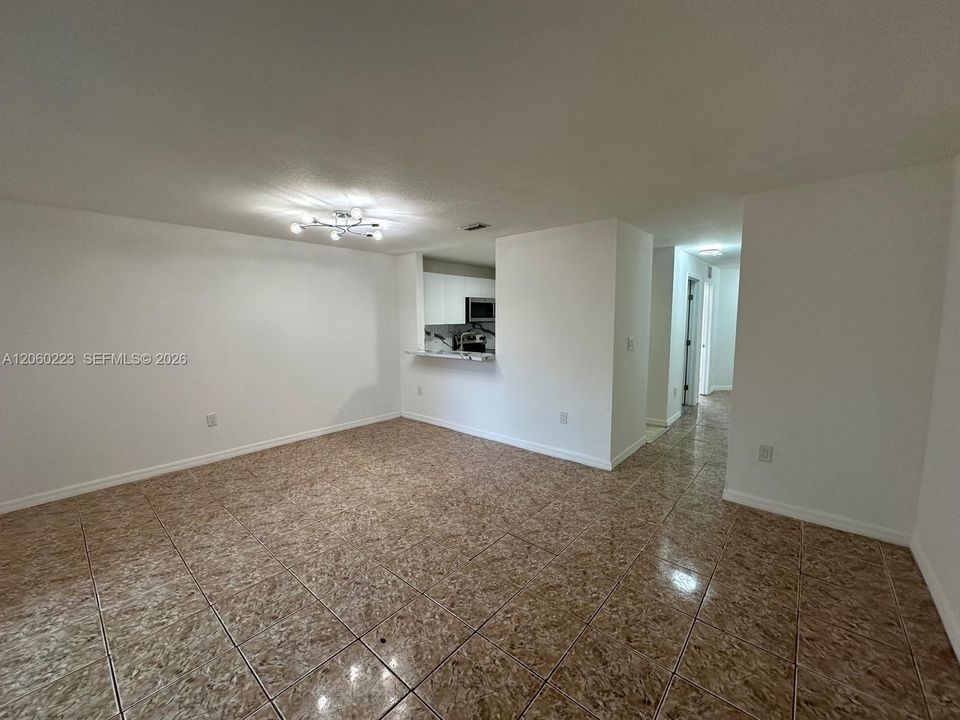 На продажу: $315,000 (3 спален, 2 ванн, 1253 Квадратных фут)
