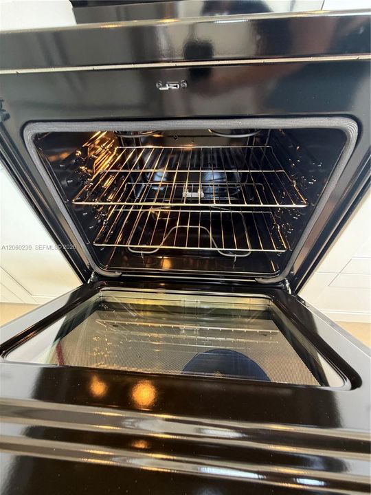 Self Cleaning Oven