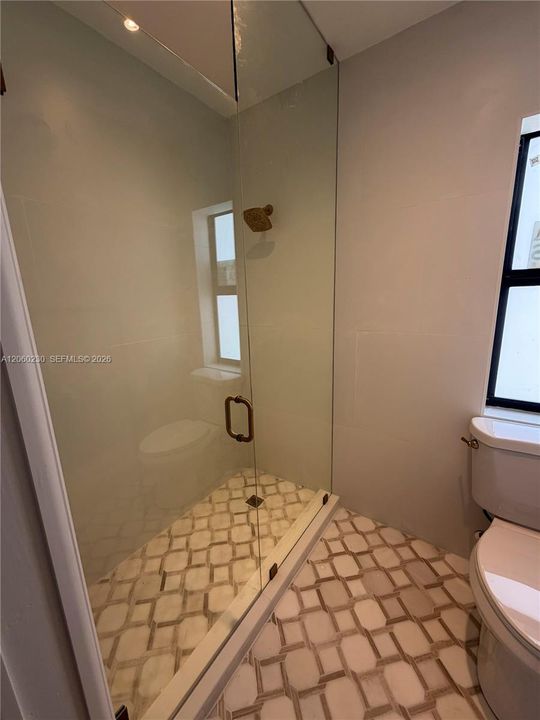 В аренду: $4,950 (4 спален, 3 ванн, 1192 Квадратных фут)