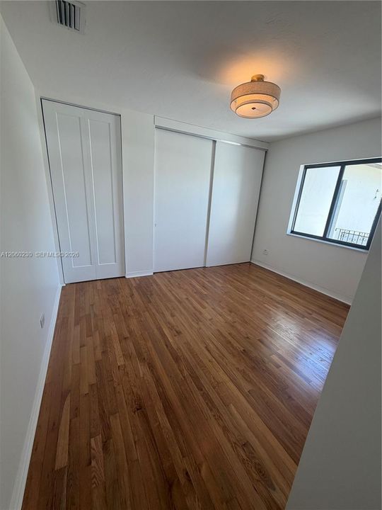 В аренду: $4,950 (4 спален, 3 ванн, 1192 Квадратных фут)