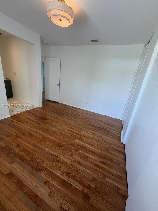 В аренду: $4,950 (4 спален, 3 ванн, 1192 Квадратных фут)