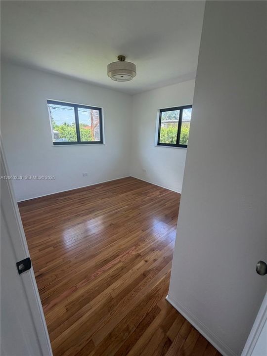 В аренду: $4,950 (4 спален, 3 ванн, 1192 Квадратных фут)